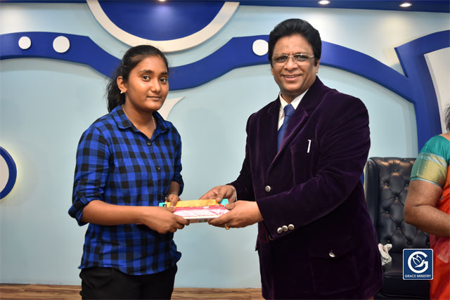 About Ten Poor and needy Students from Various Schools and Colleges of Mangalore brightened up as they received books, umbrellas and Education Scholarship from Grace Ministry on Sunday, June 16th, 2019. 